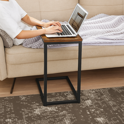 🪑✨ Mesa Lateral Khulna: Compacta, práctica y con estilo 🖤🪵